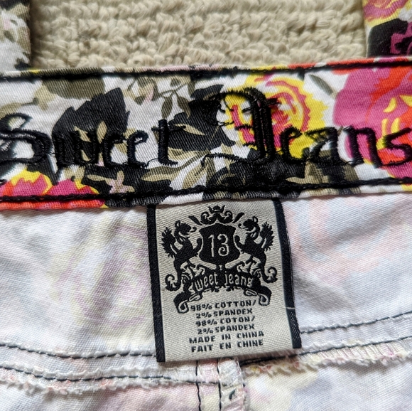 🎀Sweet Jeans | Rose Print | Size 13 - Picture 2 of 7